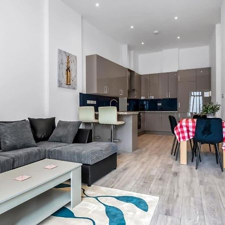 Lovely 1 Bedroom Apartment In Central ווקינג מראה חיצוני תמונה
