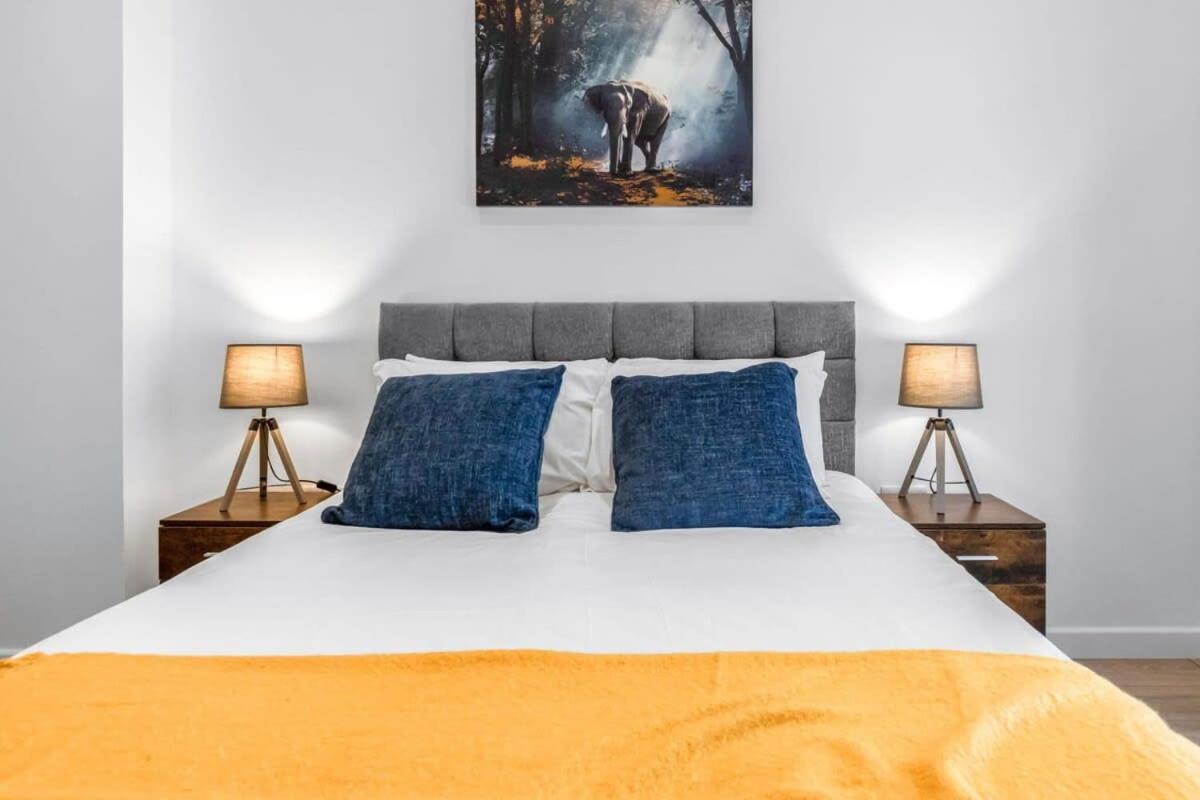 Lovely 1 Bedroom Apartment In Central ווקינג מראה חיצוני תמונה