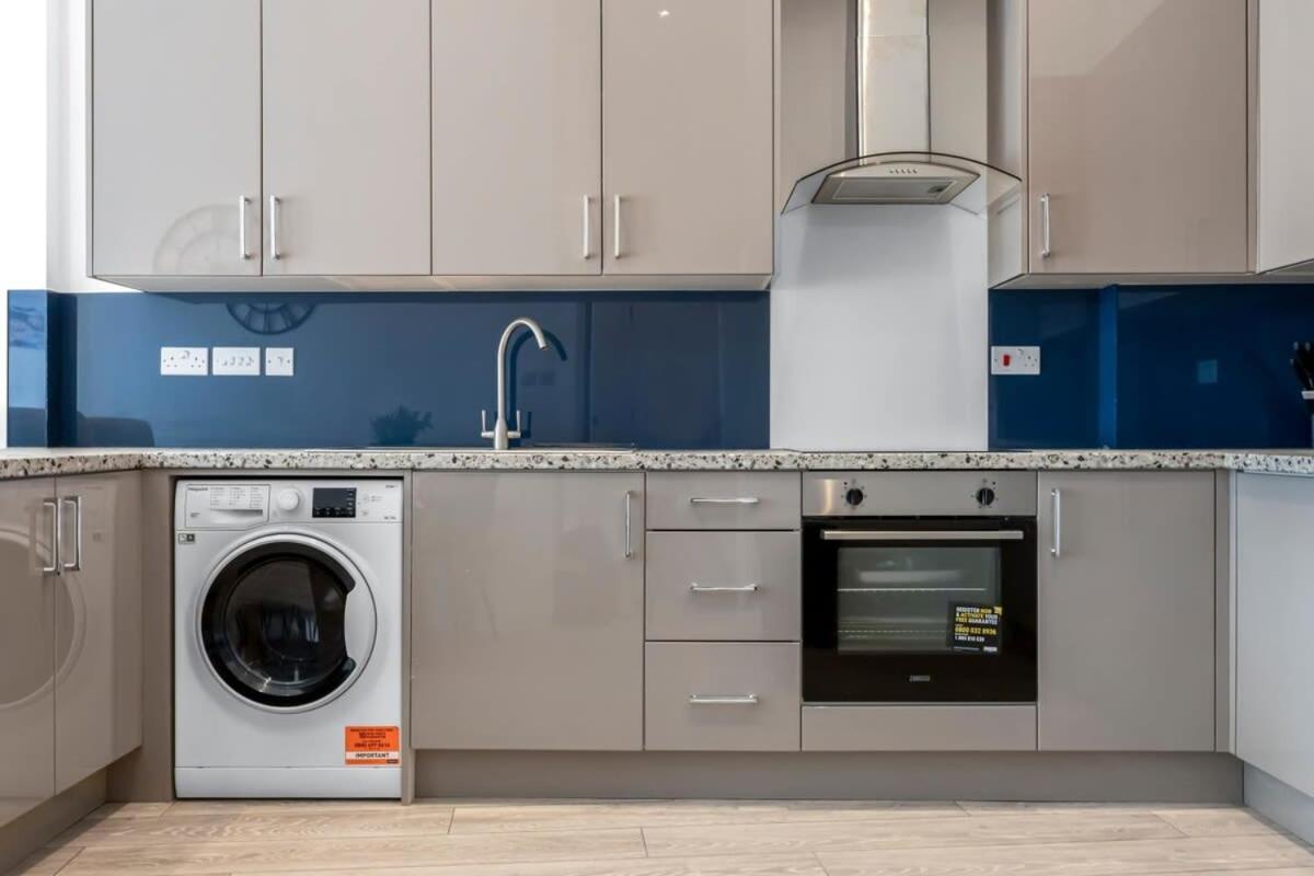 Lovely 1 Bedroom Apartment In Central ווקינג מראה חיצוני תמונה